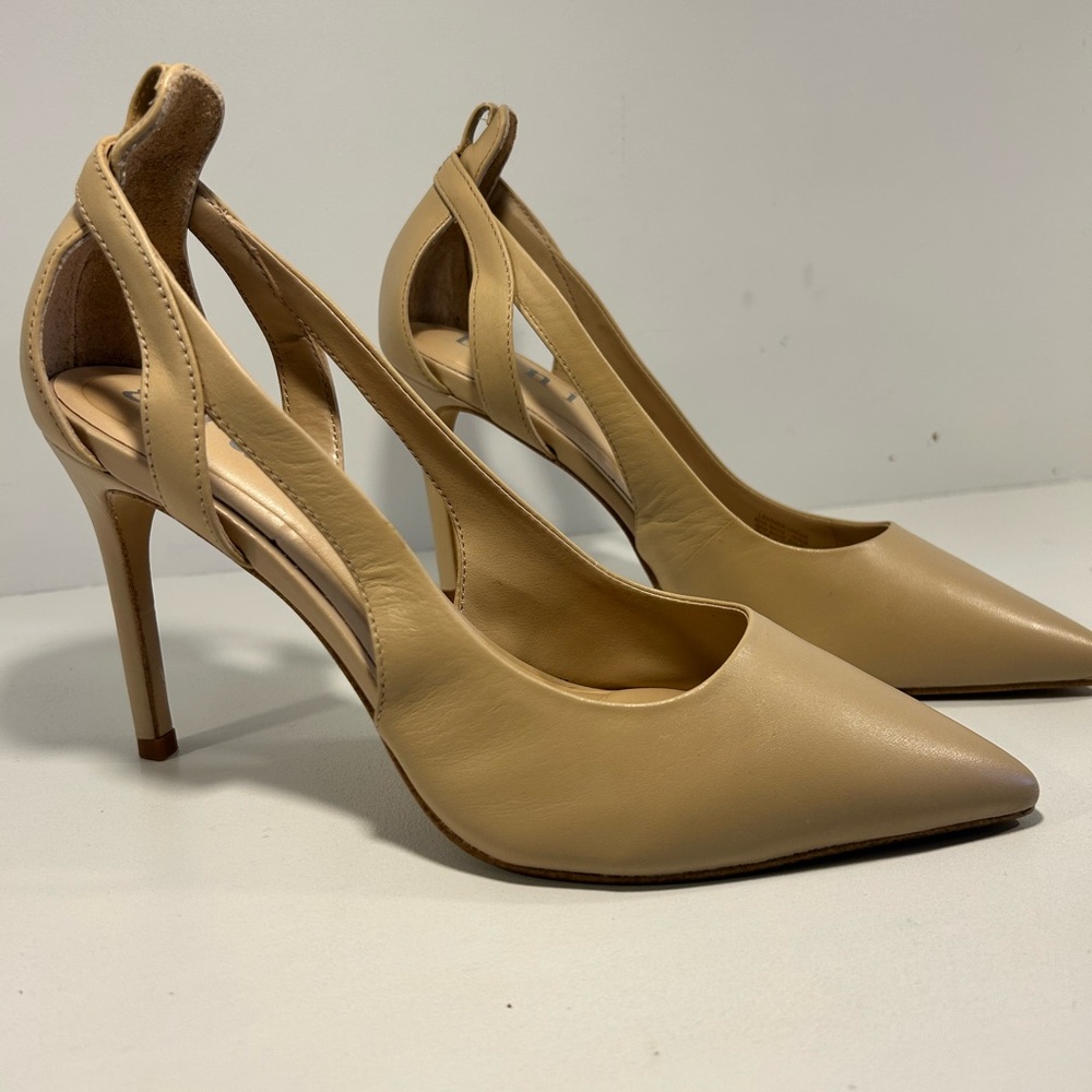 Gianni Bini Nude Leather Pointed Toe Slingback Heels | Size 7.5